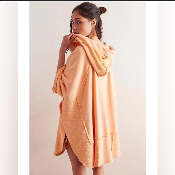 We The Free Coral Hooded Poncho - Picture 2 of 10